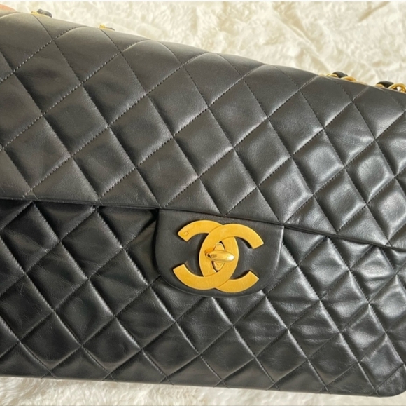 Chanel xl flap - Picture 3 of 17